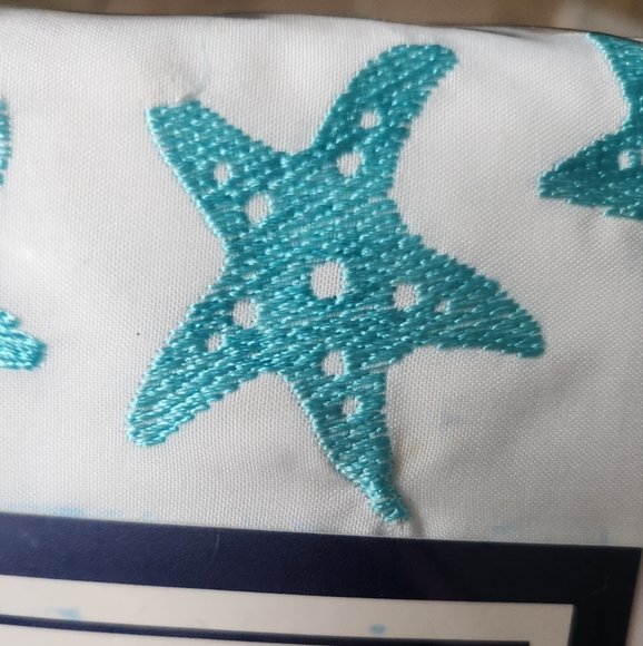 King size tackle & tides starfish embroidered pillowcases NWT - Picture 2 of 3